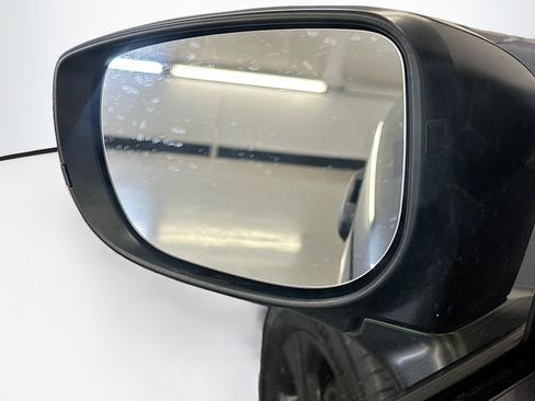 Used 2024 Subaru Crosstrek 2.0i image 16