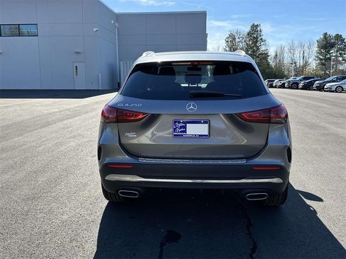 Used 2021 Mercedes-Benz GLA 250 GLA 250 image 25