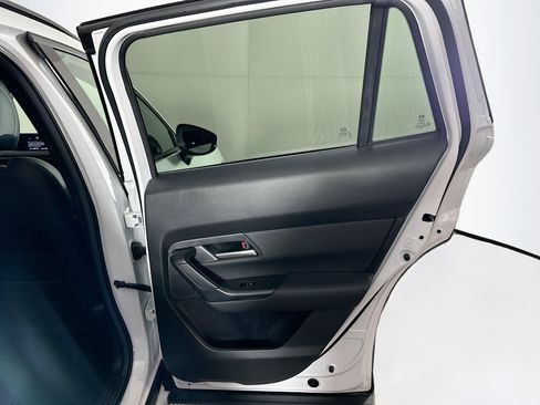 Used 2025 MAZDA CX-50 AWD 2.5 Hybrid w/ Premium Pkg image 30