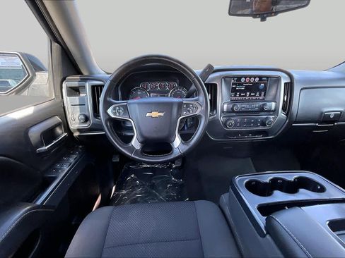 Used 2018 Chevrolet Silverado 1500 LT RWD image 6