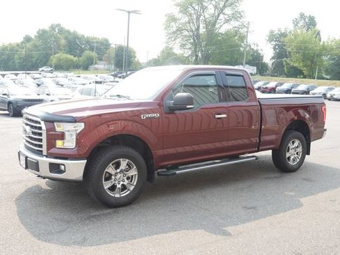 Used 2017 Ford F150 XLT w/ Equipment Group 301A Mid AWD/4WD image 3