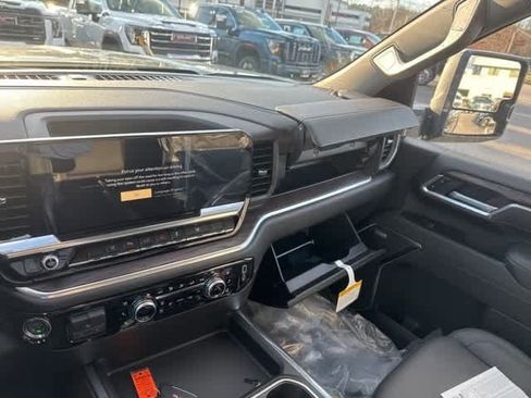 New 2026 GMC Sierra 2500 SLT w/ SLT Convenience Package image 24