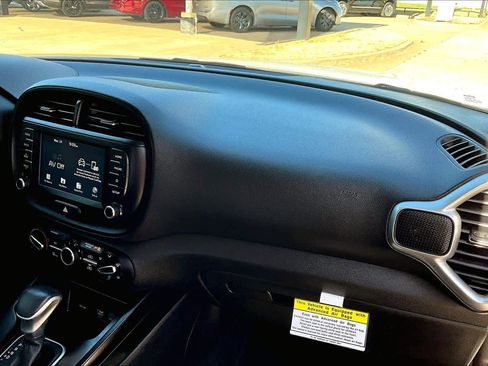 Used 2021 Kia Soul GT-Line image 18