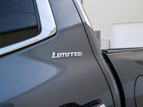 Used 2024 Toyota Tundra Limited AWD/4WD image 14