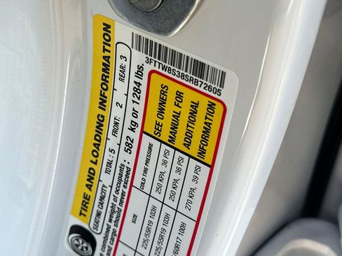 New 2025 Ford Maverick Lariat w/ Black Appearance Package image 25