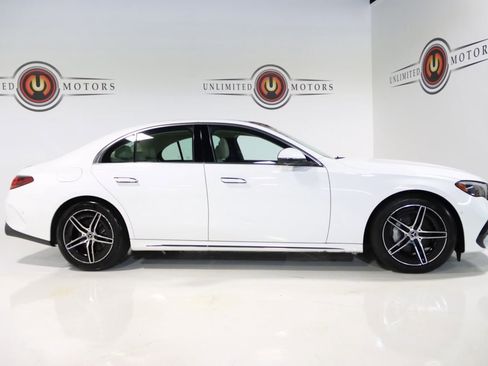 Used 2025 Mercedes-Benz E 350 4MATIC Sedan image 35