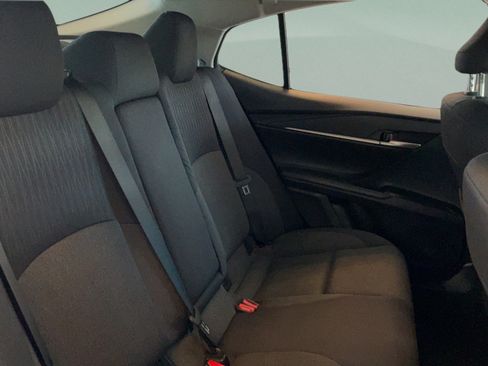 Used 2025 Toyota Camry LE w/ Convenience Package FWD image 31