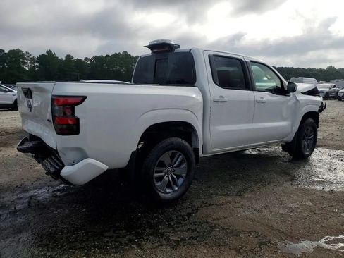 Used 2026 Nissan Frontier SV w/ All-Weather Content Package AWD/4WD image 3
