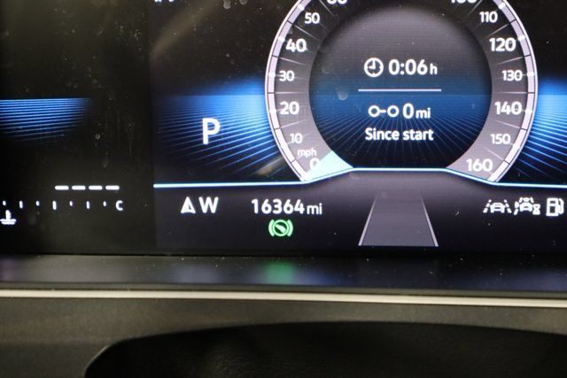 Used 2024 Volkswagen Tiguan SE R-Line AWD/4WD image 39