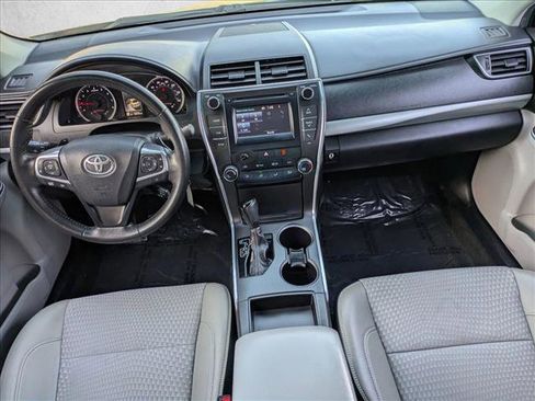 Used 2015 Toyota Camry SE image 16