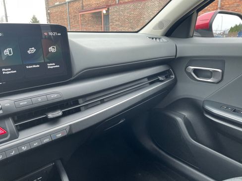 Used 2025 Kia K4 LXS image 35