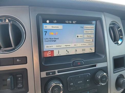 Used 2016 Ford Expedition XLT w/ Equipment Group 202A RWD image 30