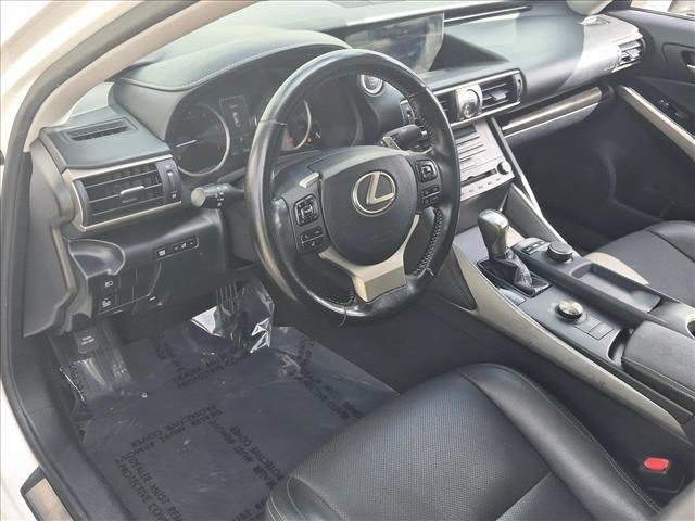 Used 2018 Lexus IS 300 w/ Accessory Package 2 RWD image 9