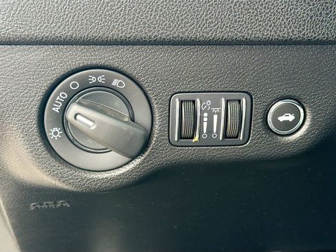 Used 2023 Dodge Charger R/T image 33