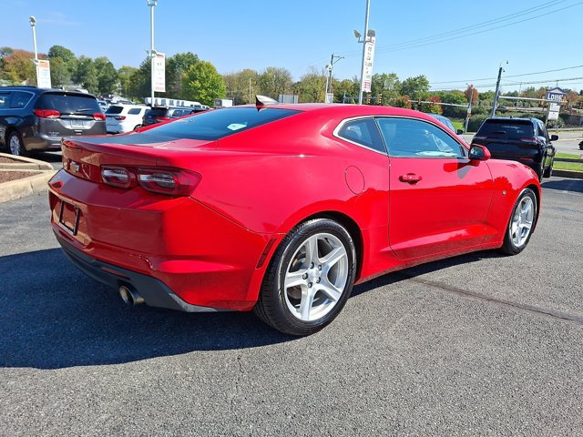 Used 2019 Chevrolet Camaro LT RWD image 8