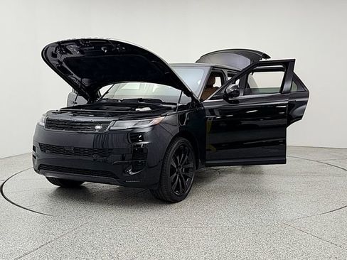 New 2026 Land Rover Range Rover Sport SE AWD/4WD image 9
