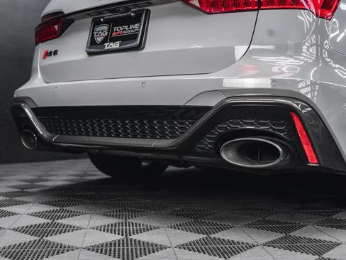 Used 2021 Audi RS 6 w/ Carbon Optic Package AWD/4WD image 19
