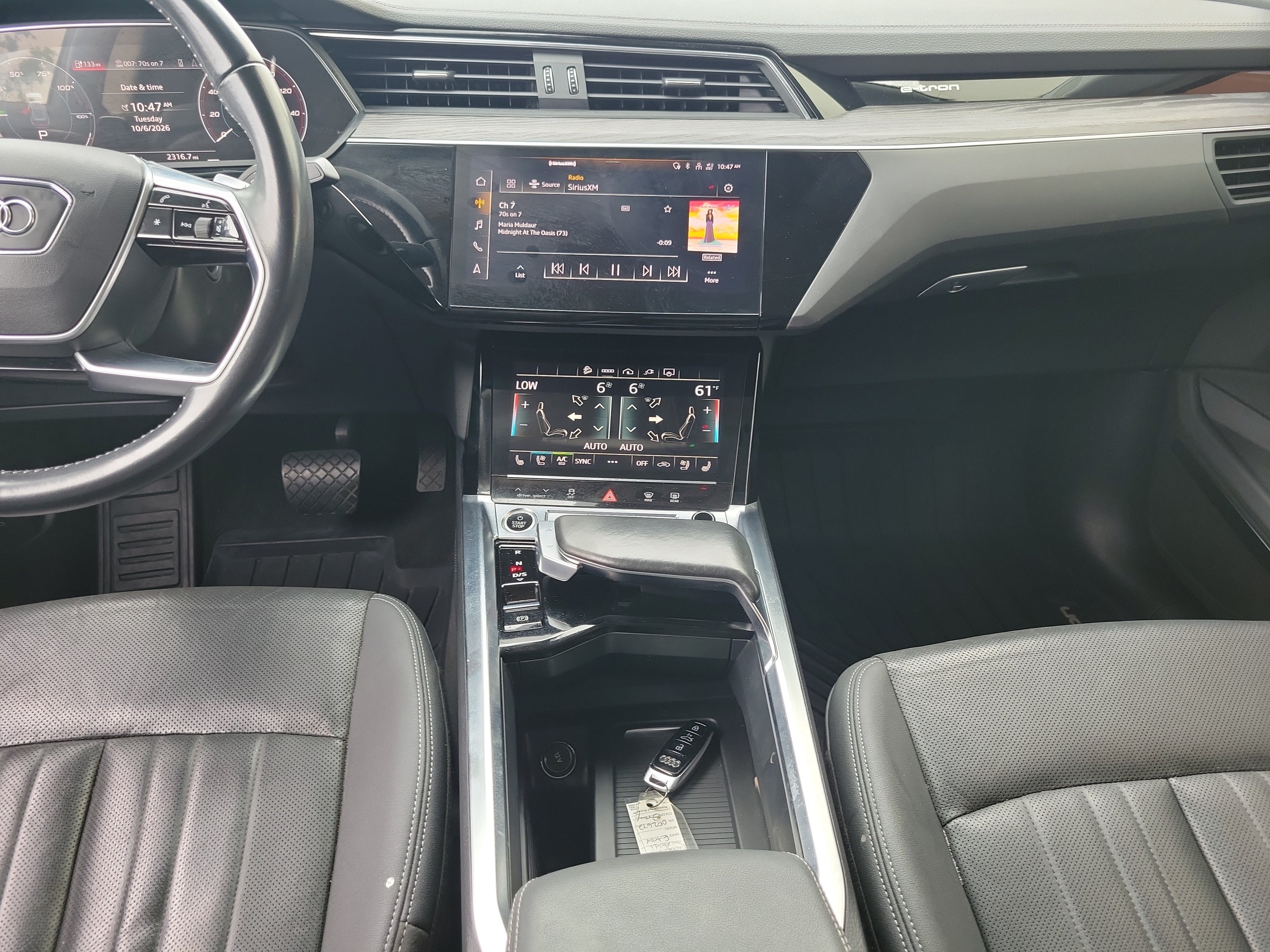 Used 2021 Audi e-tron Premium Plus w/ Premium Plus Package AWD/4WD image 23
