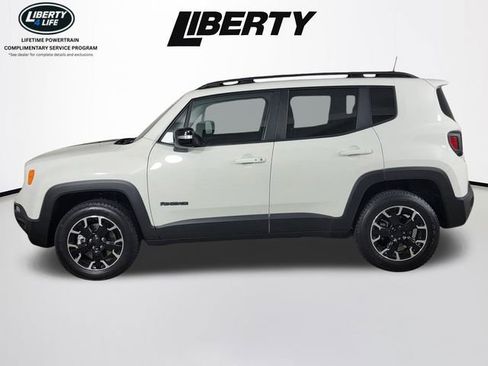 Used 2023 Jeep Renegade Latitude w/ Sun/Sound Group AWD/4WD image 6