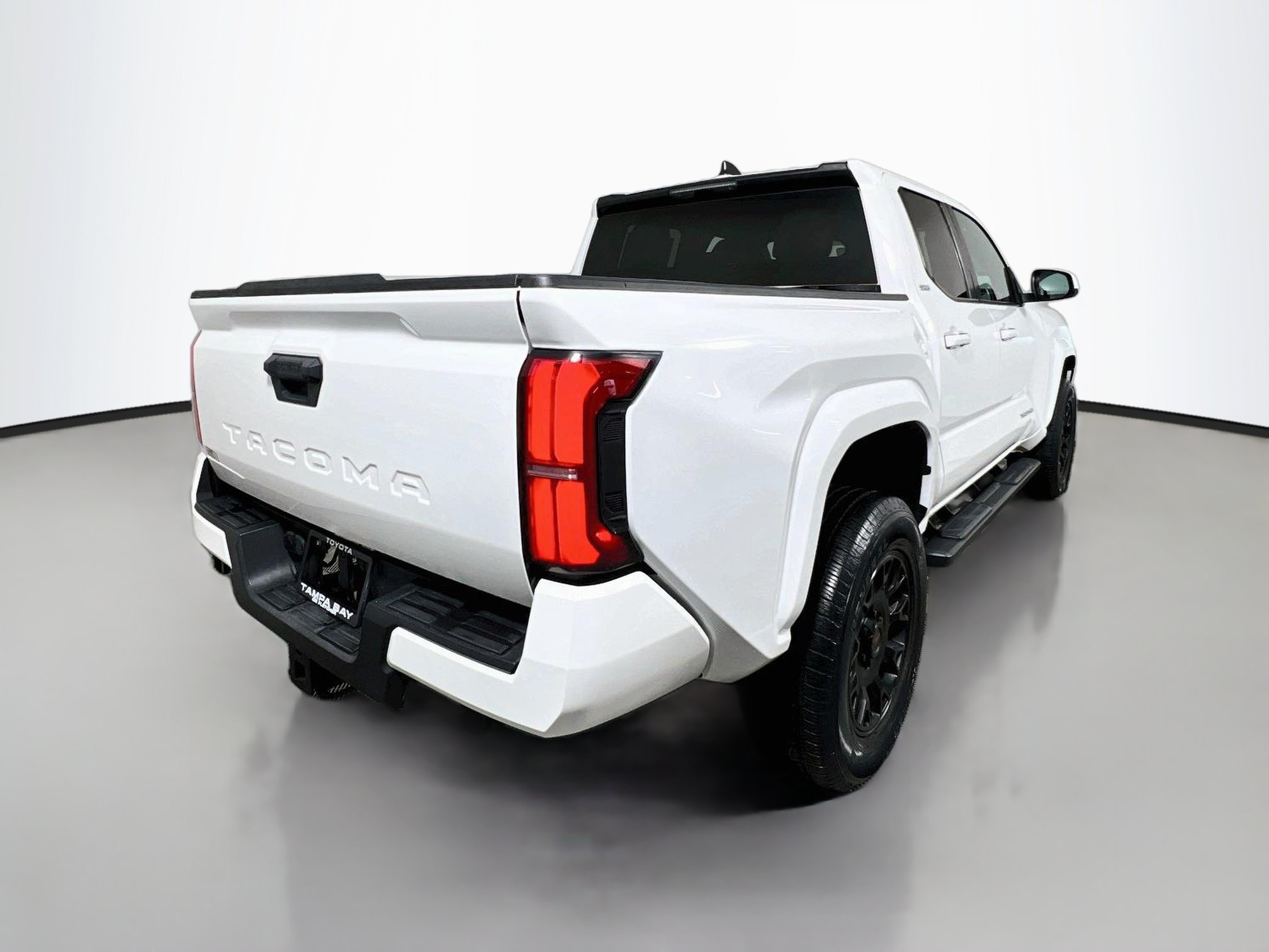 Used 2024 Toyota Tacoma SR5 RWD image 4
