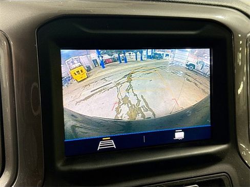 Used 2020 Chevrolet Silverado 1500 Custom Trail Boss w/ Custom Convenience Package image 15