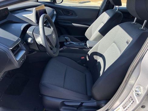 Certified 2025 Toyota Prius LE image 12