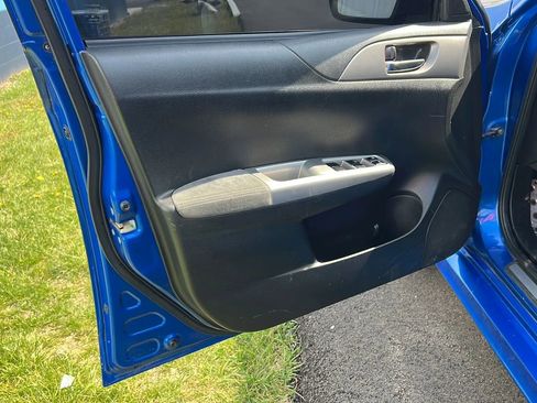 Used 2009 Subaru Impreza WRX STI image 9