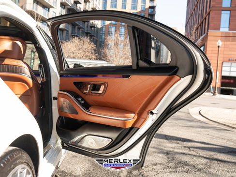 Used 2021 Mercedes-Benz S 580 580 4MATIC image 45