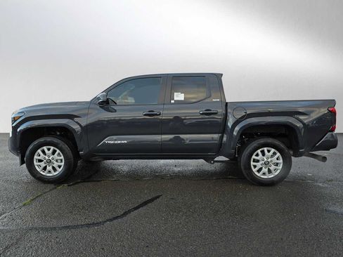 Certified 2025 Toyota Tacoma SR5 w/ SR5 Upgrade Package image 7