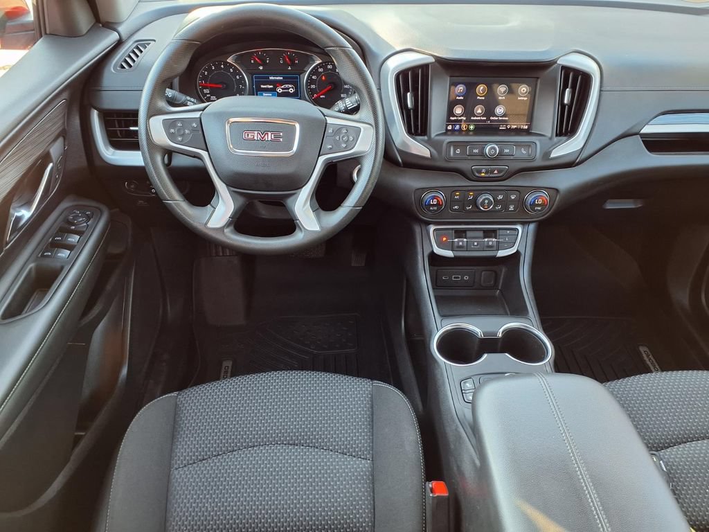 Used 2024 GMC Terrain SLE w/ Driver Convenience Package FWD image 3