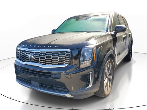 Used 2020 Kia Telluride S w/ S 8 Passenger Seating Package FWD image 3