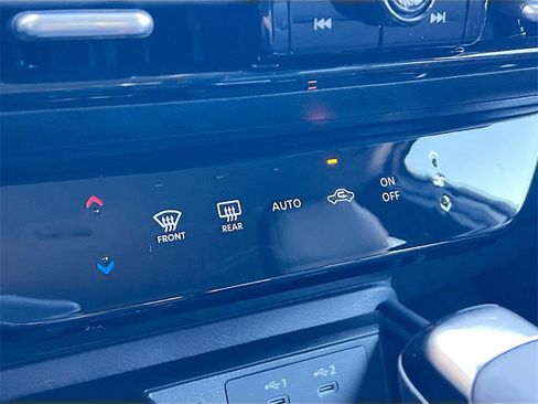 New 2026 Nissan Kicks SR image 15