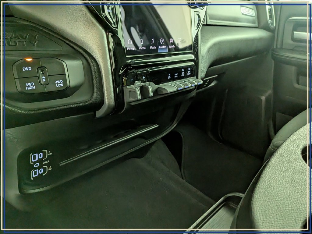Certified 2026 RAM 2500 Big Horn AWD/4WD image 27