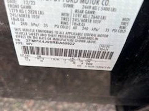 Used 2024 Ford Edge SEL image 18