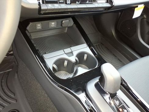 New 2026 Toyota Prius LE image 14