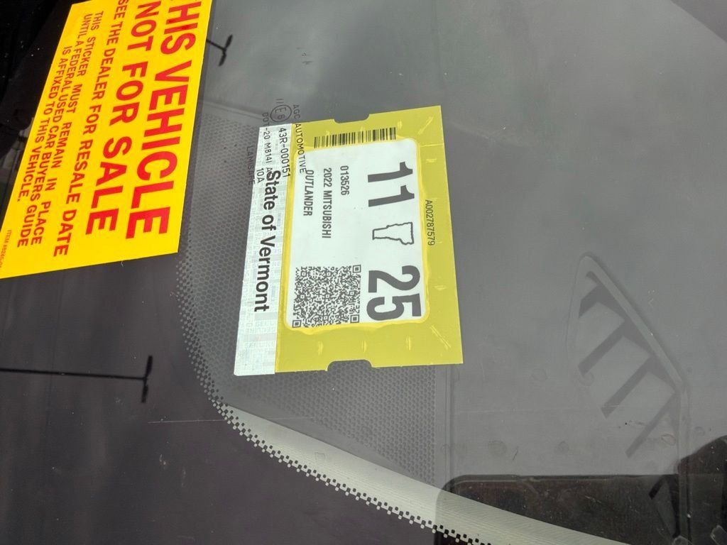 Used 2022 Mitsubishi Outlander SEL AWD/4WD image 13