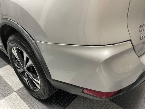 Used 2018 Nissan Rogue SL AWD/4WD image 23