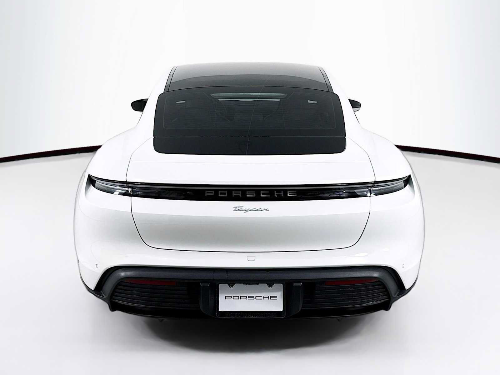 Used 2025 Porsche Taycan RWD image 10