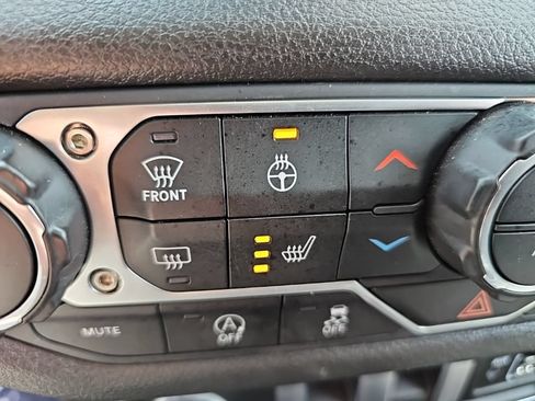 Certified 2025 Jeep Wrangler Sport AWD/4WD image 26