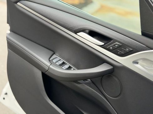 Certified 2024 BMW X3 xDrive30i w/ M Sport Package image 21