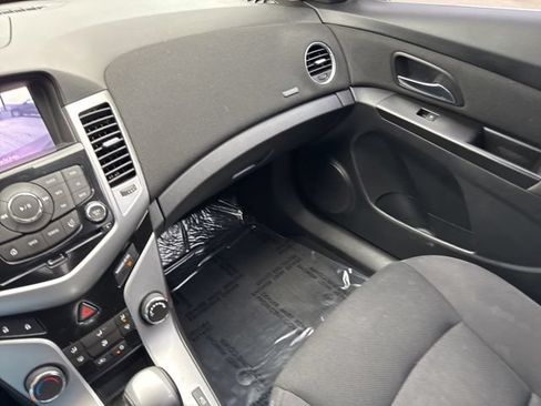 Used 2014 Chevrolet Cruze LT w/ RS Package FWD image 37