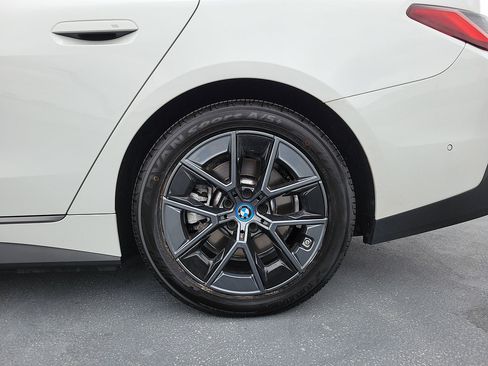 Used 2023 BMW i4 eDrive35 RWD image 6