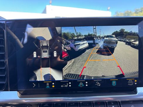 New 2025 Chevrolet Silverado 2500 High Country w/ High Country Premium Package image 21