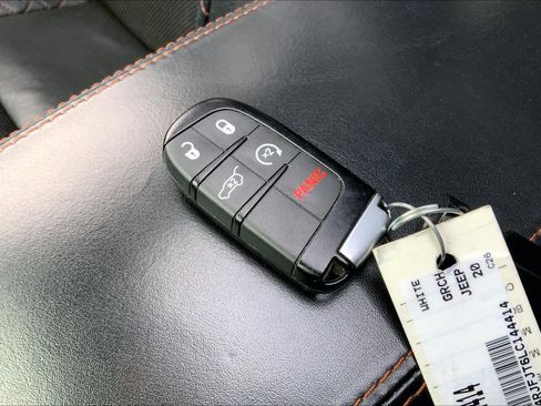 Used 2020 Jeep Grand Cherokee Summit image 14