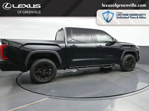Used 2023 Toyota Tundra SR5 w/ SR5 Convenience Package AWD/4WD image 8