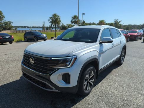 New 2026 Volkswagen Atlas Cross Sport SE image 10