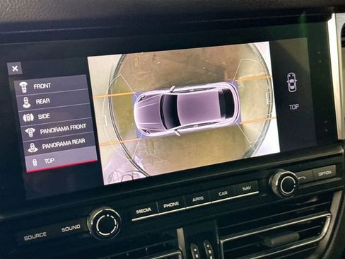 Used 2021 Porsche Macan S image 33