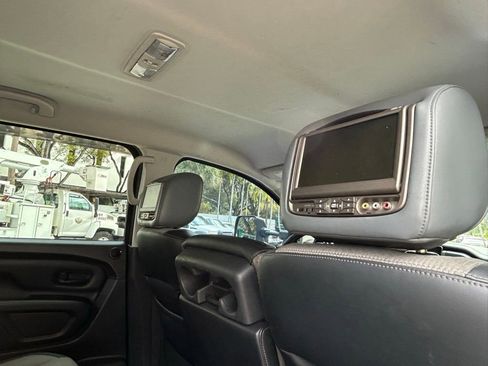 Used 2016 Nissan Titan S image 34