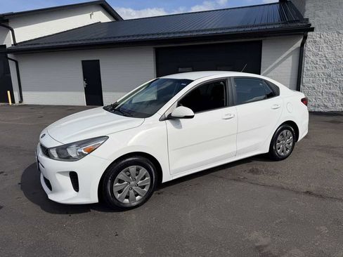 Used 2020 Kia Rio LX image 2
