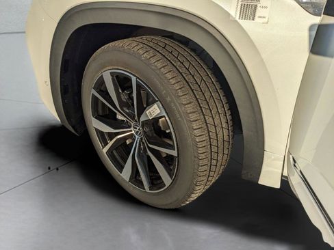 New 2026 Volkswagen Atlas Cross Sport SEL Premium R-Line AWD/4WD image 29